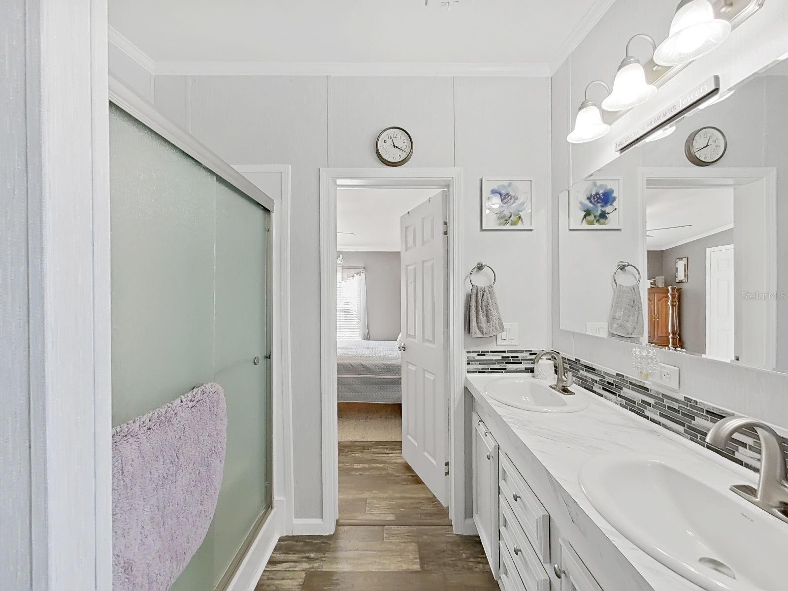 Image 25 of 38 For 7381 Western Circle