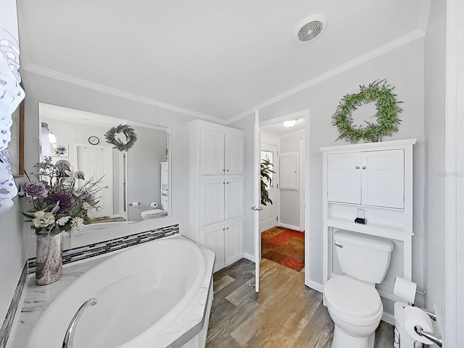 Image 26 of 38 For 7381 Western Circle