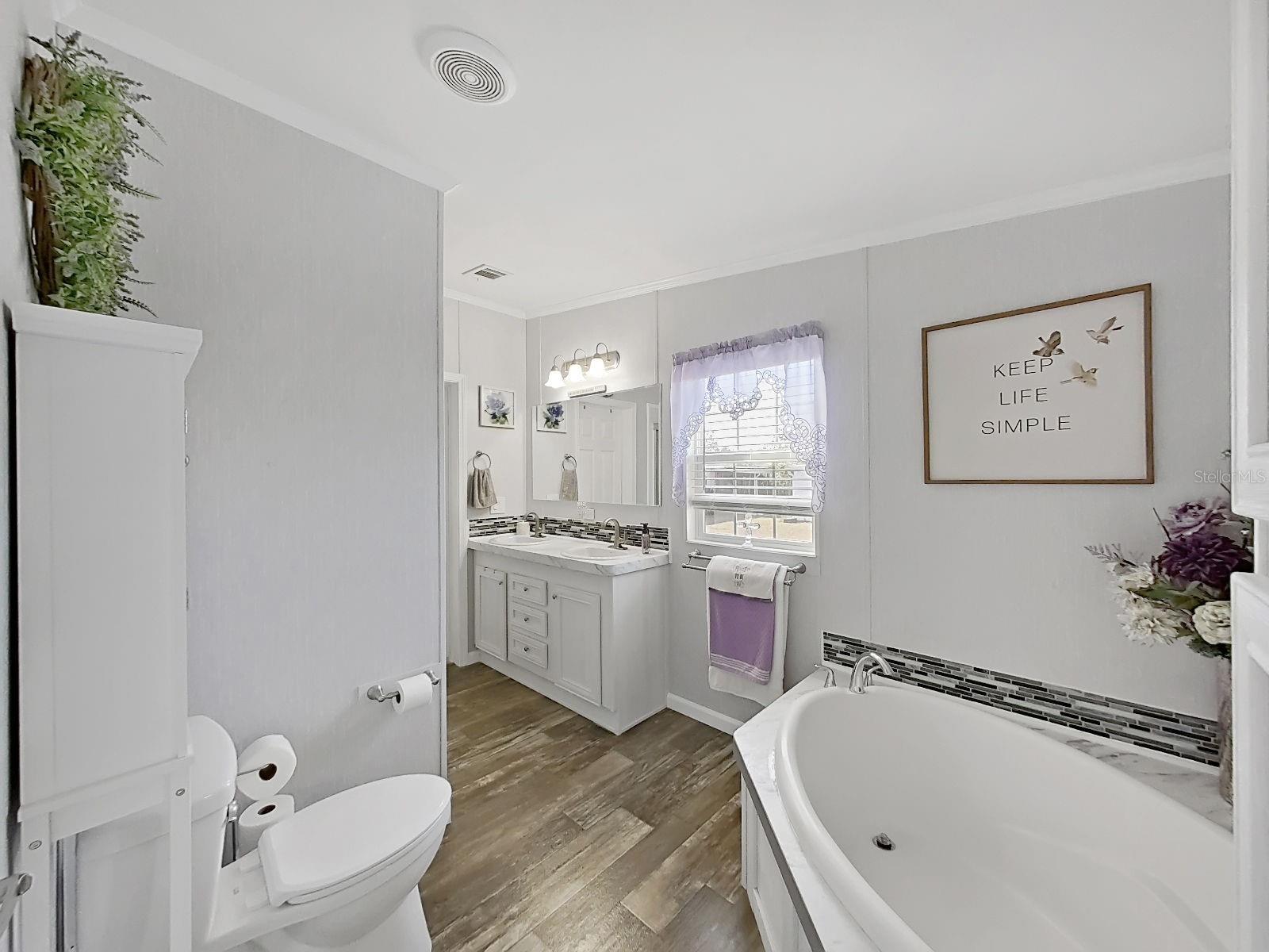 Image 27 of 38 For 7381 Western Circle