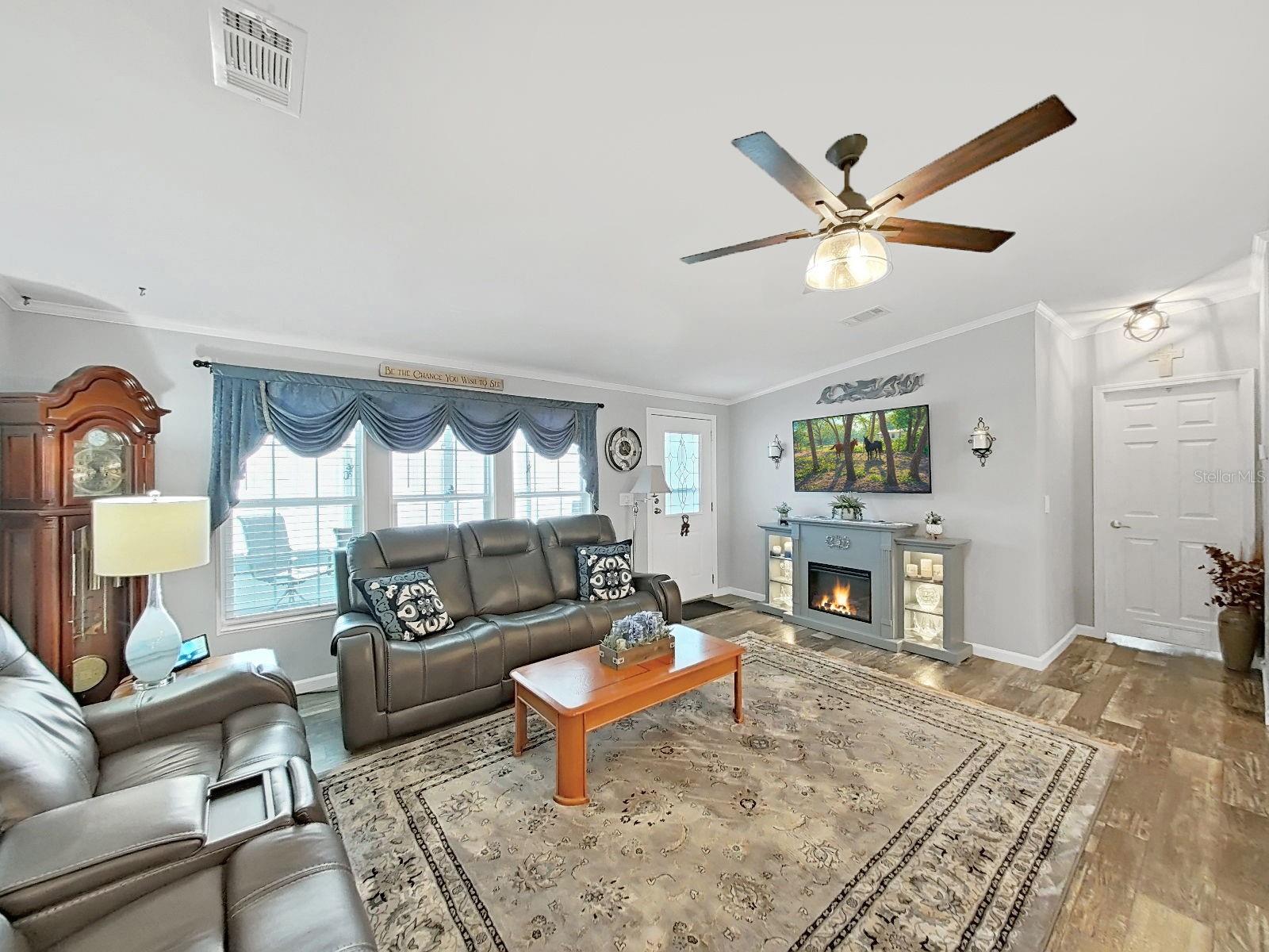 Image 29 of 38 For 7381 Western Circle