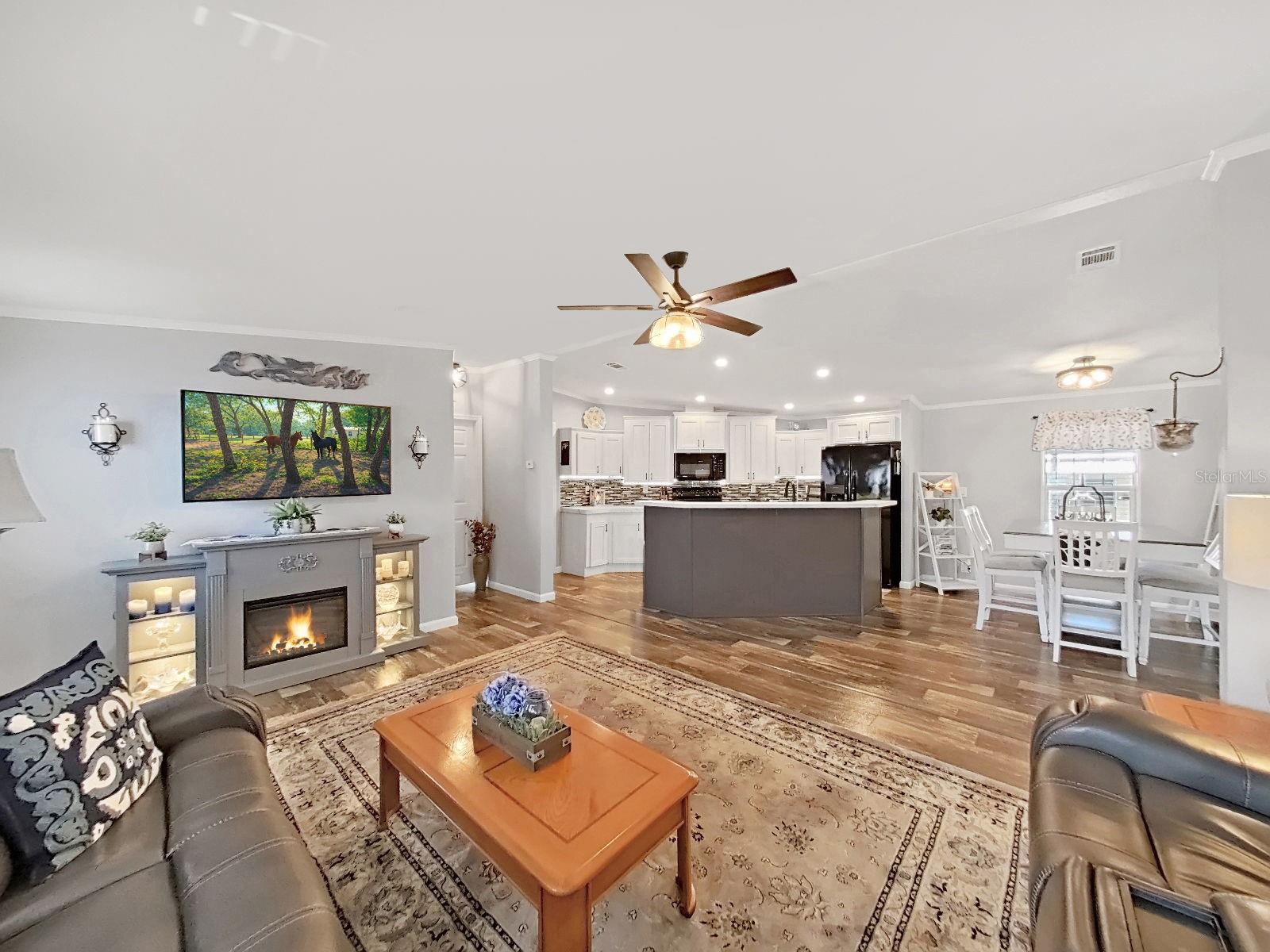 Image 30 of 38 For 7381 Western Circle