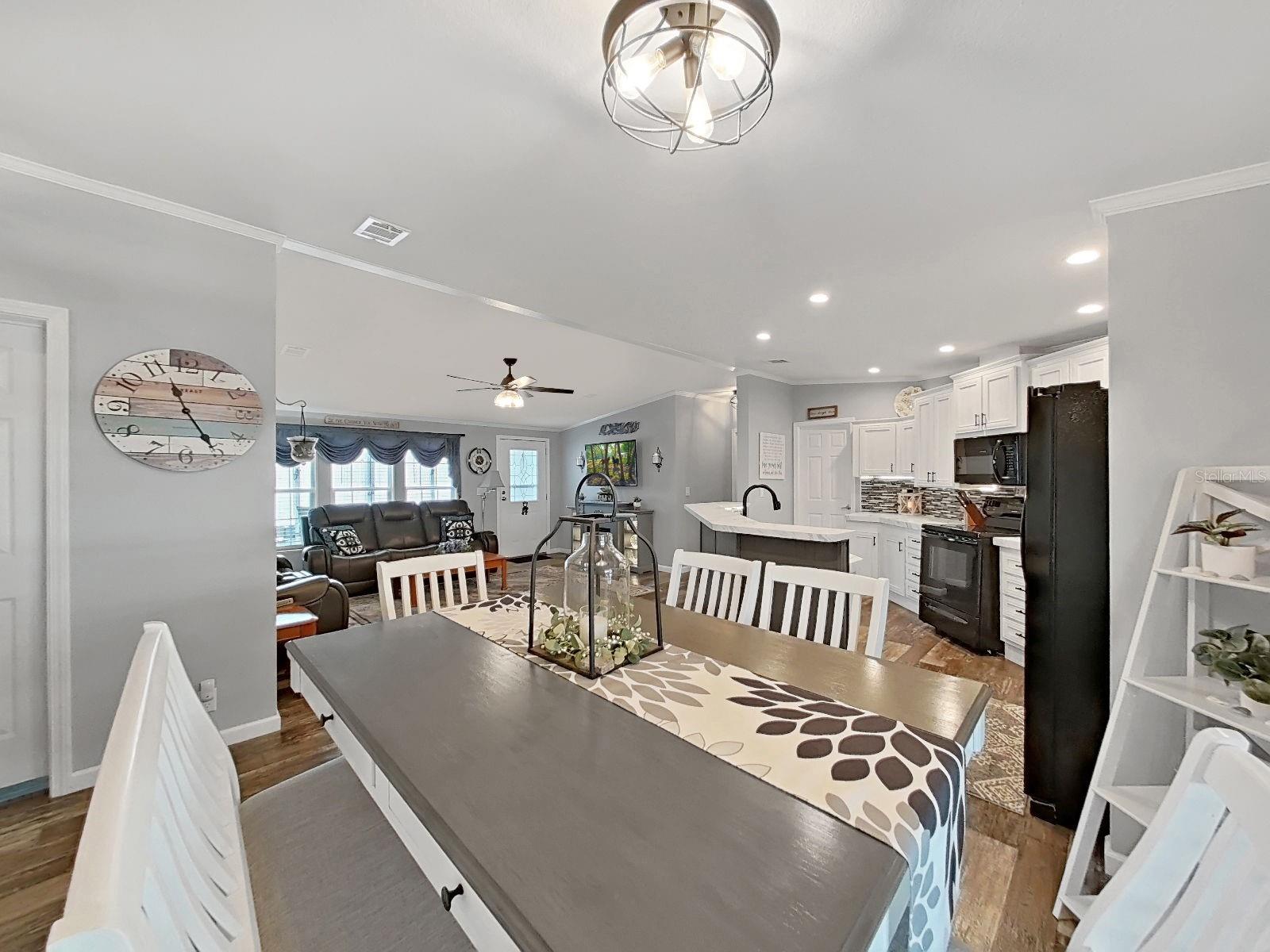 Image 32 of 38 For 7381 Western Circle