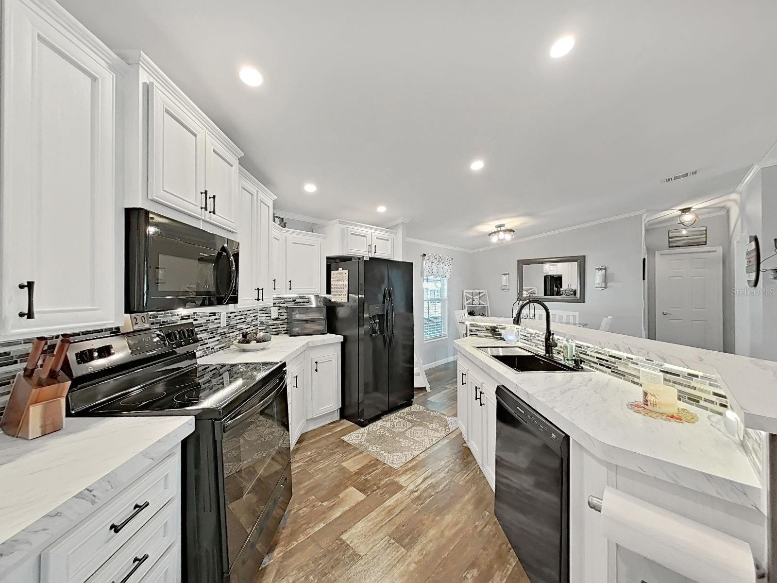 Image 35 of 38 For 7381 Western Circle