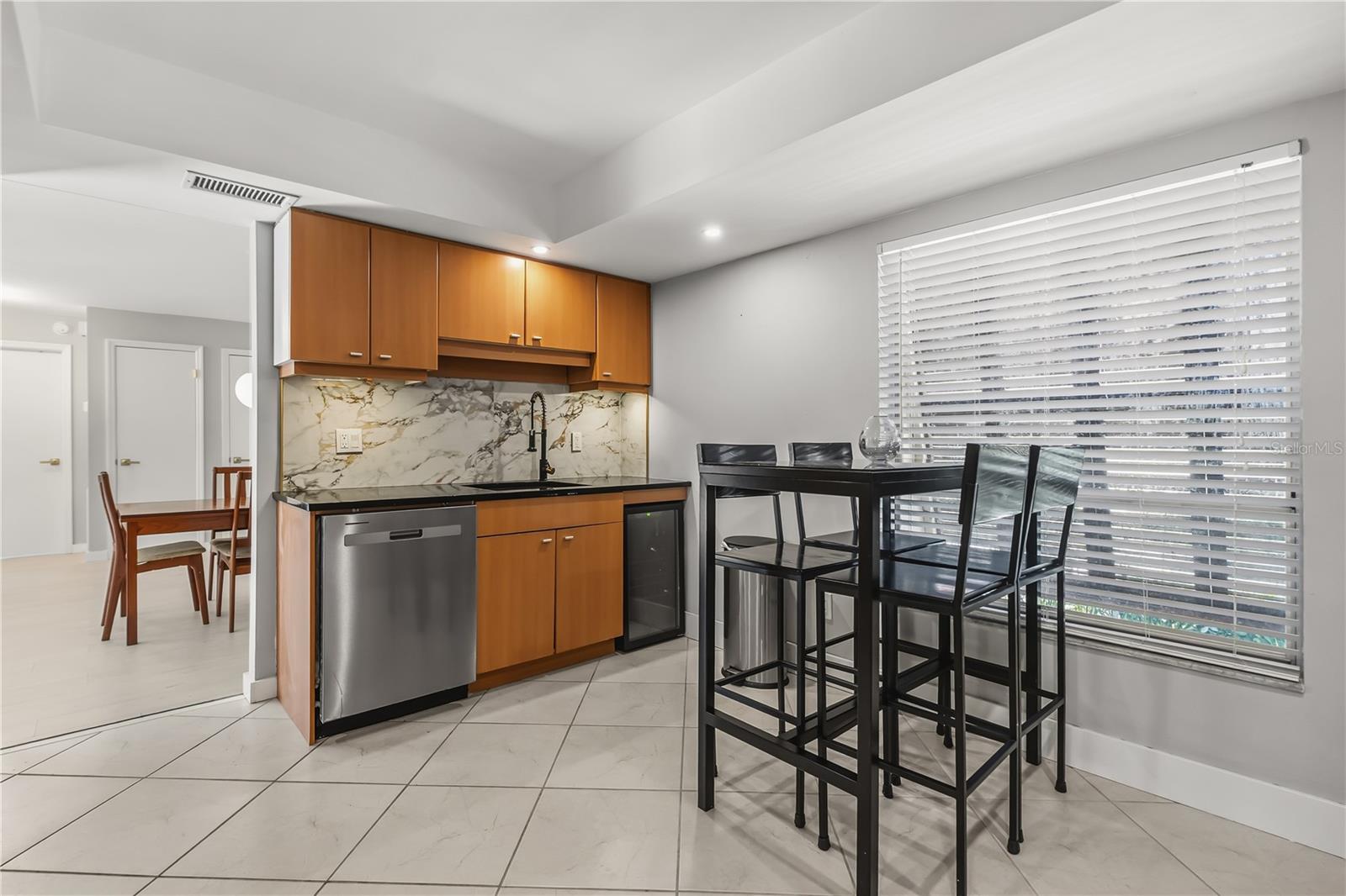 Image 14 of 37 For 4938 Samoa Circle 6