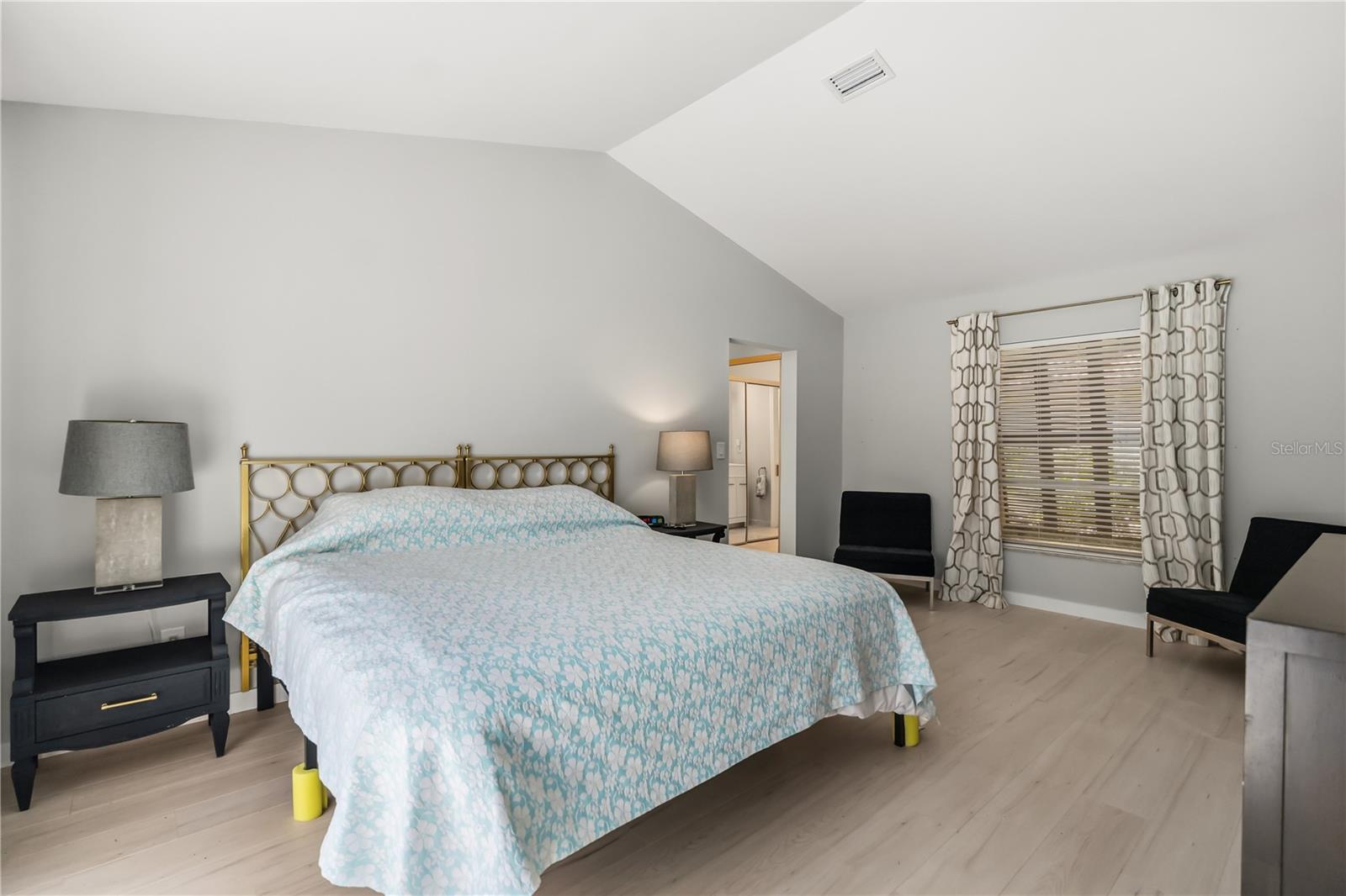 Image 18 of 37 For 4938 Samoa Circle 6