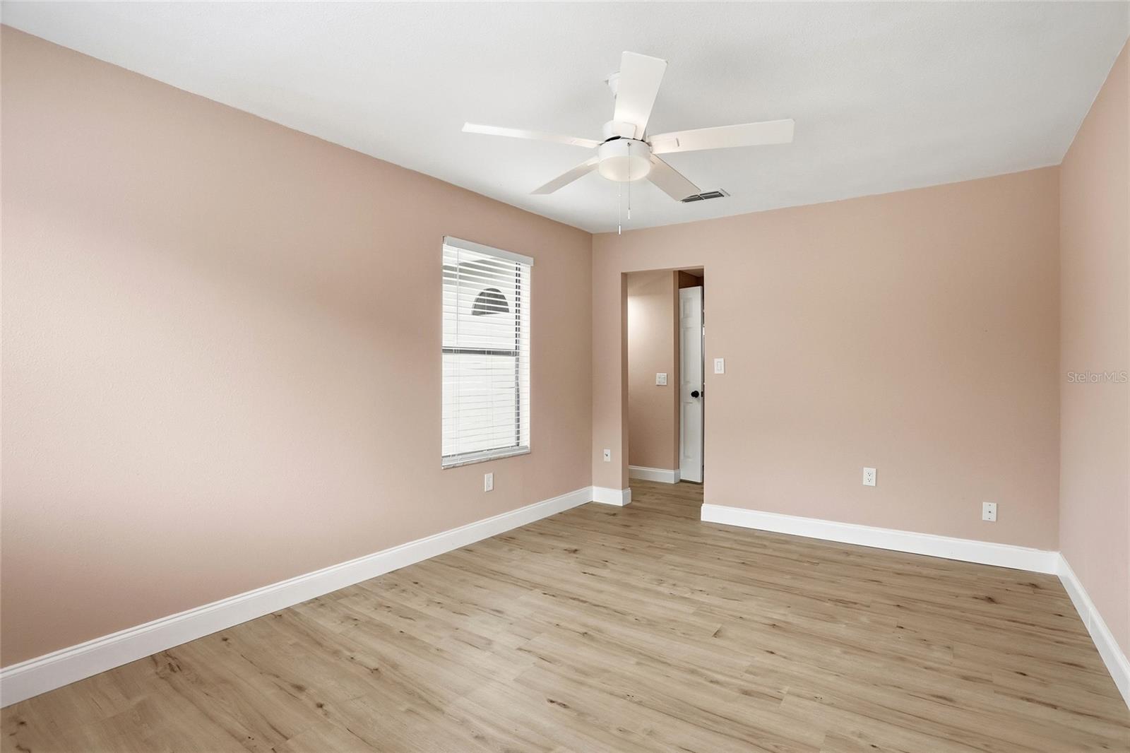 Image 22 of 43 For 5059 Ernst Court 12