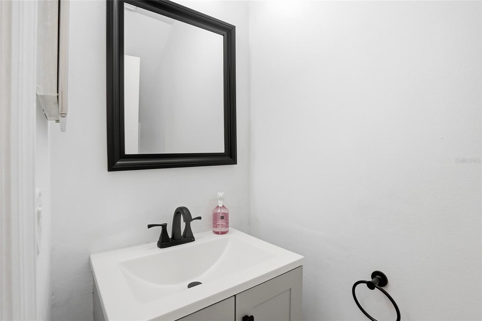 Image 7 of 43 For 5059 Ernst Court 12