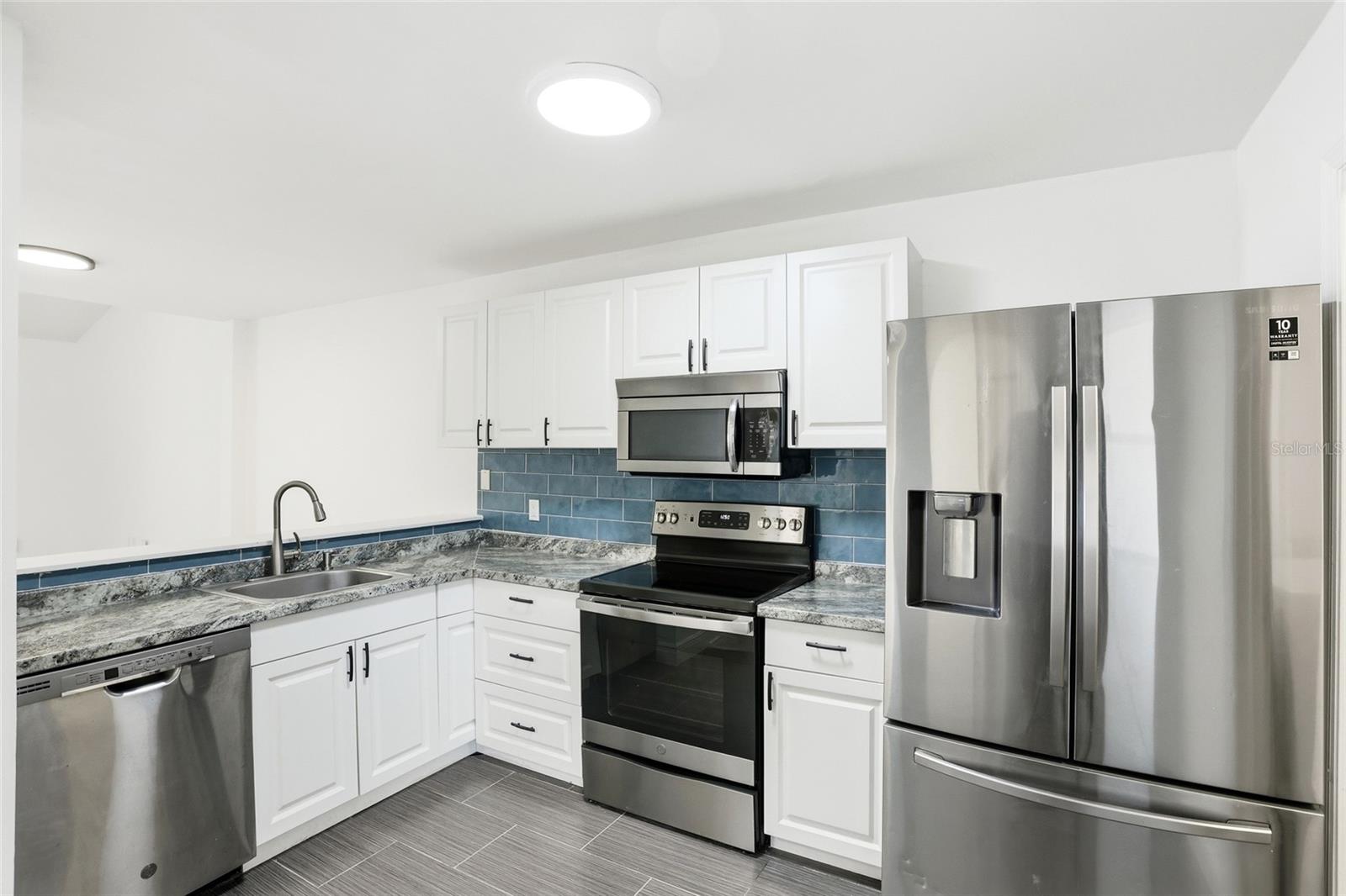 Image 8 of 43 For 5059 Ernst Court 12