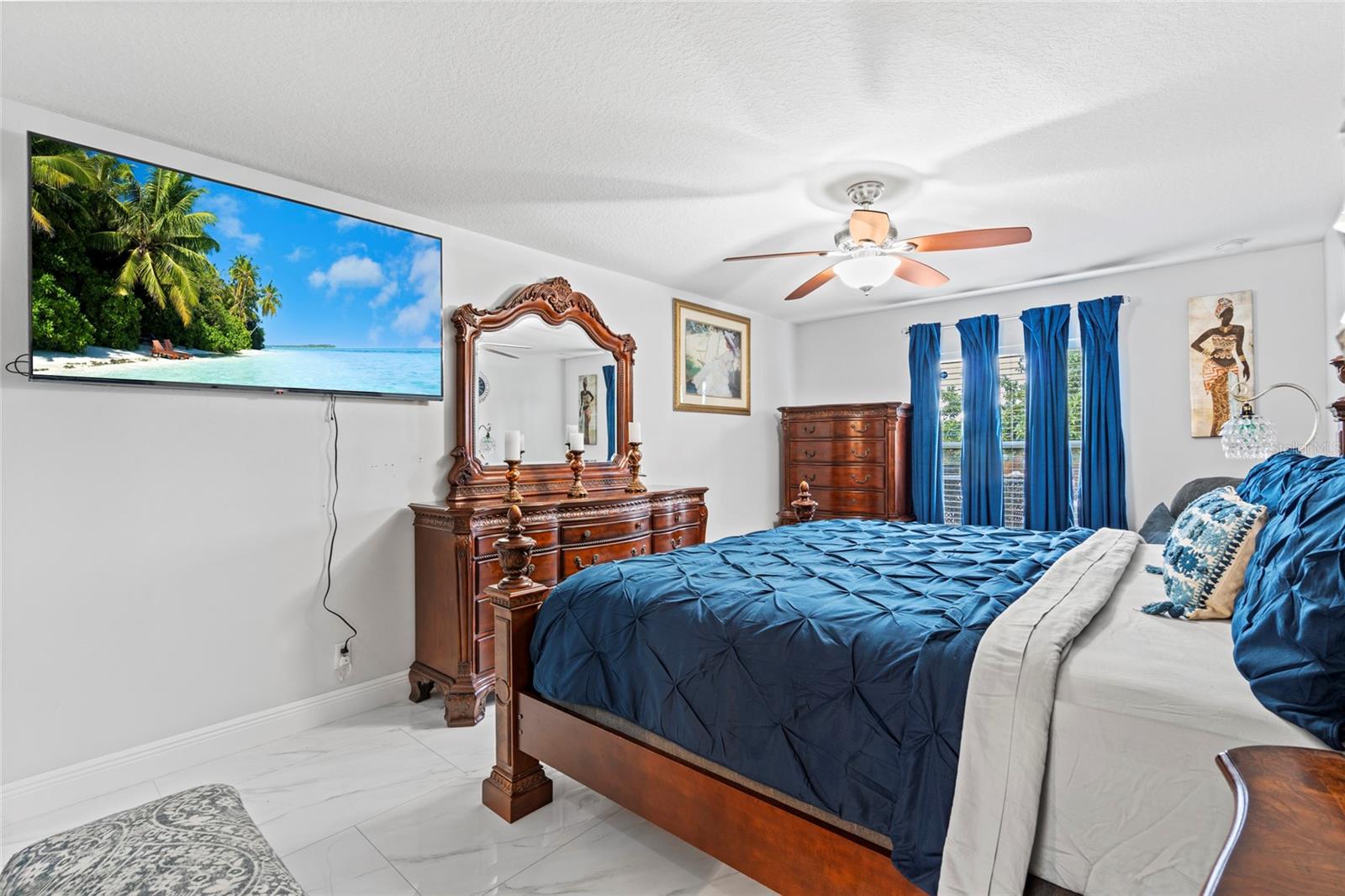 Image 23 of 46 For 4239 Callicoe Street