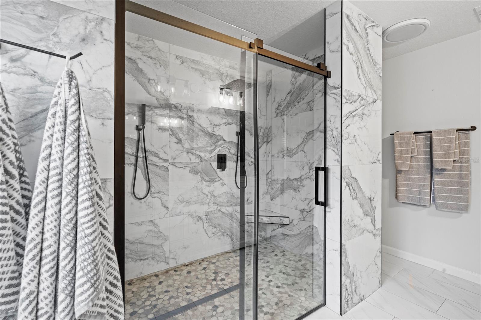 Image 28 of 46 For 4239 Callicoe Street