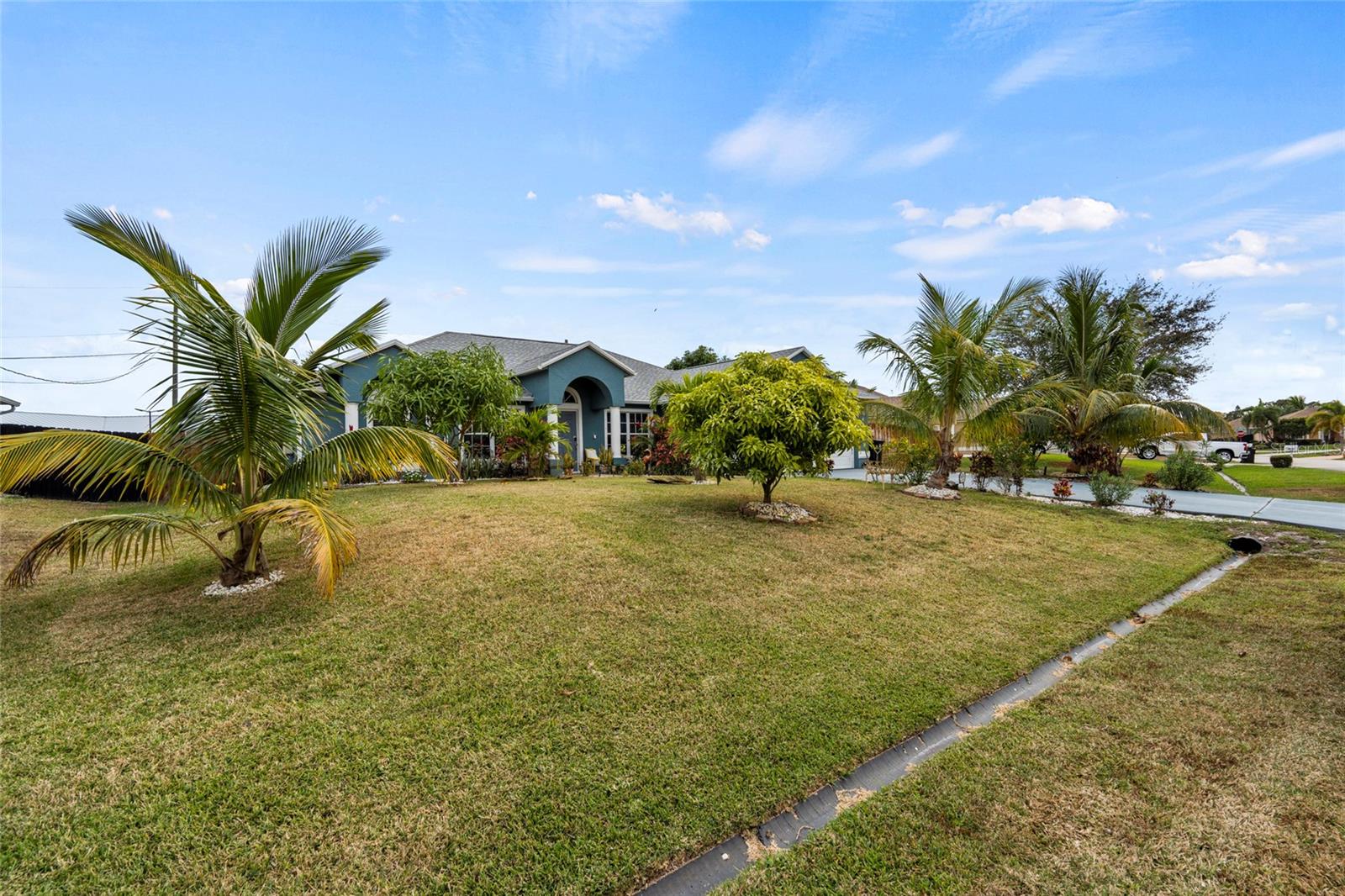 Image 4 of 46 For 4239 Callicoe Street