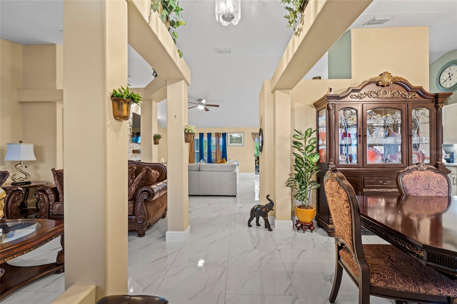 Image 6 of 46 For 4239 Callicoe Street