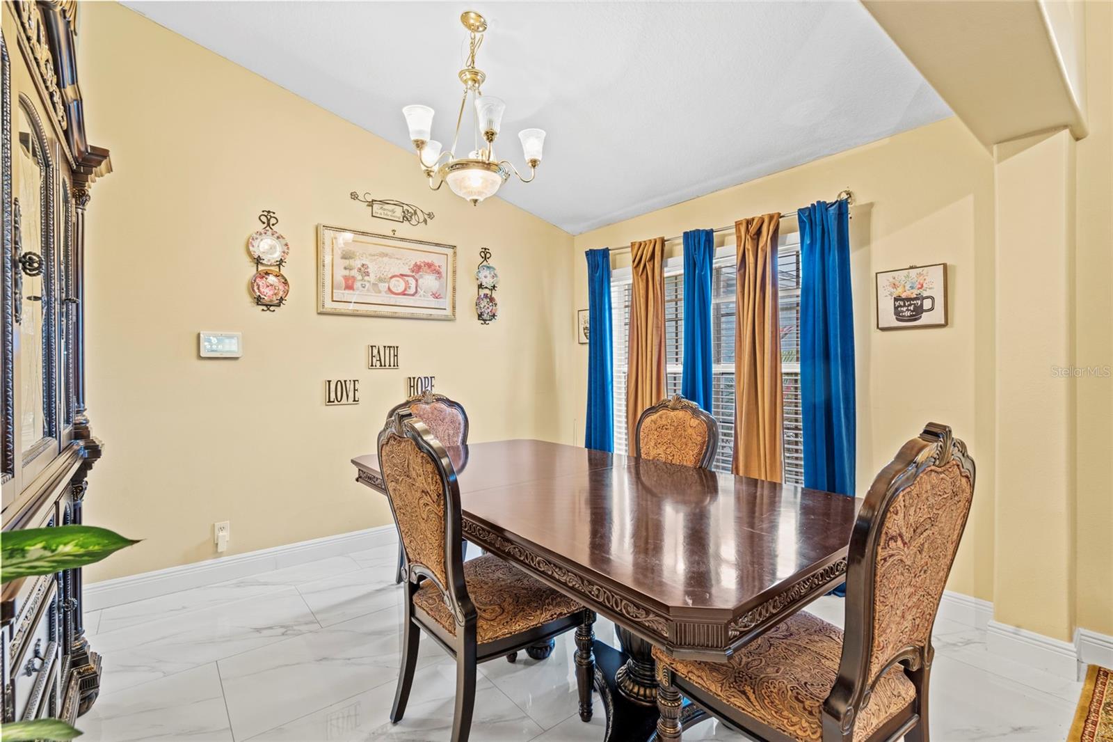 Image 9 of 46 For 4239 Callicoe Street