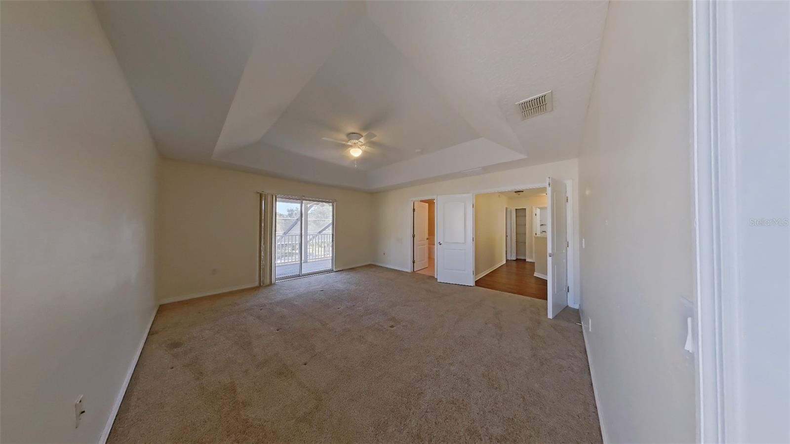 Image 13 of 21 For 902 Henley Circle