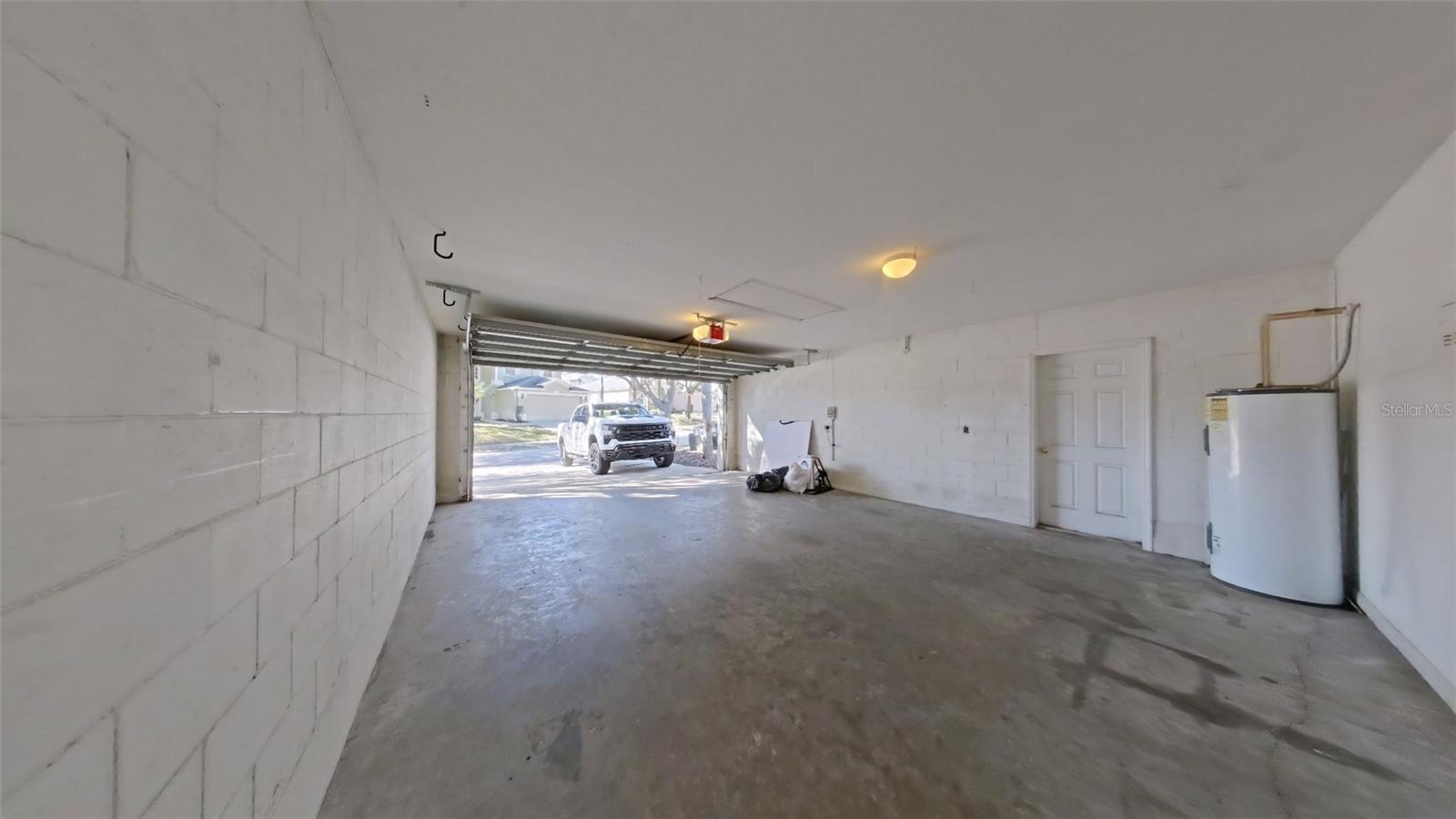 Image 20 of 21 For 902 Henley Circle