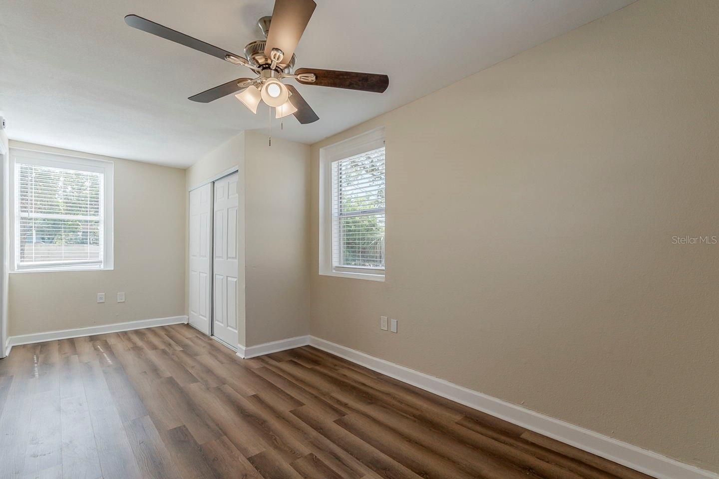 Image 21 of 33 For 1524 13th Avenue S