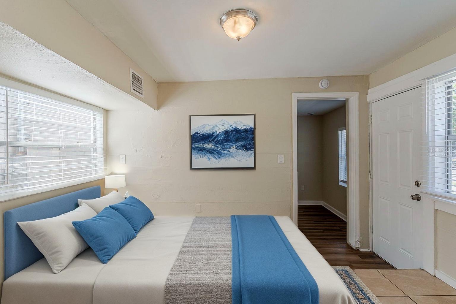 Image 6 of 33 For 1524 13th Avenue S