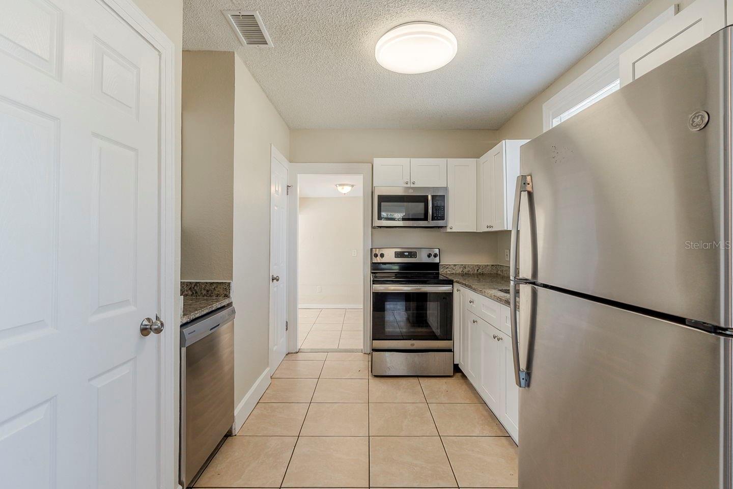 Image 9 of 33 For 1524 13th Avenue S