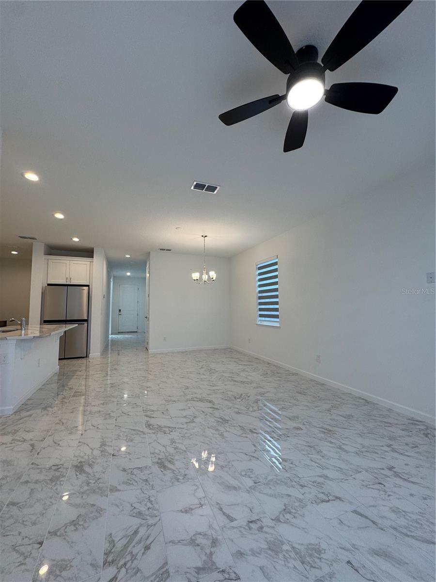 Image 20 of 42 For 13139 Tollcross Way