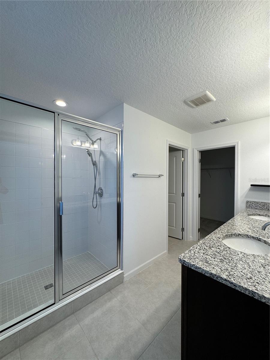 Image 34 of 42 For 13139 Tollcross Way