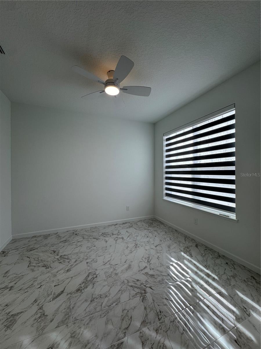 Image 35 of 42 For 13139 Tollcross Way