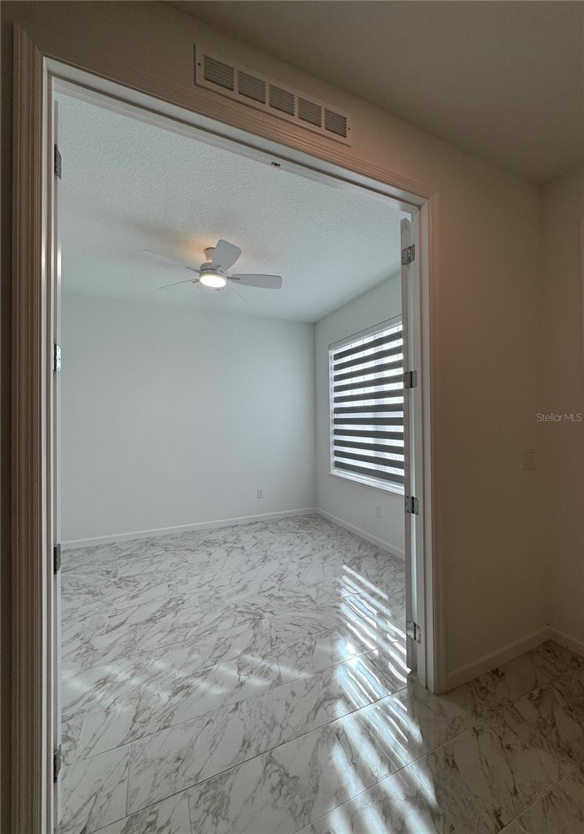 Image 9 of 42 For 13139 Tollcross Way