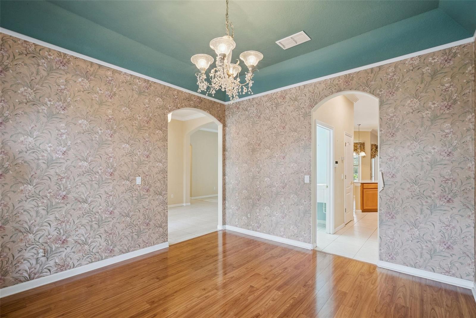 Image 11 of 34 For 513 Sand Wedge Loop