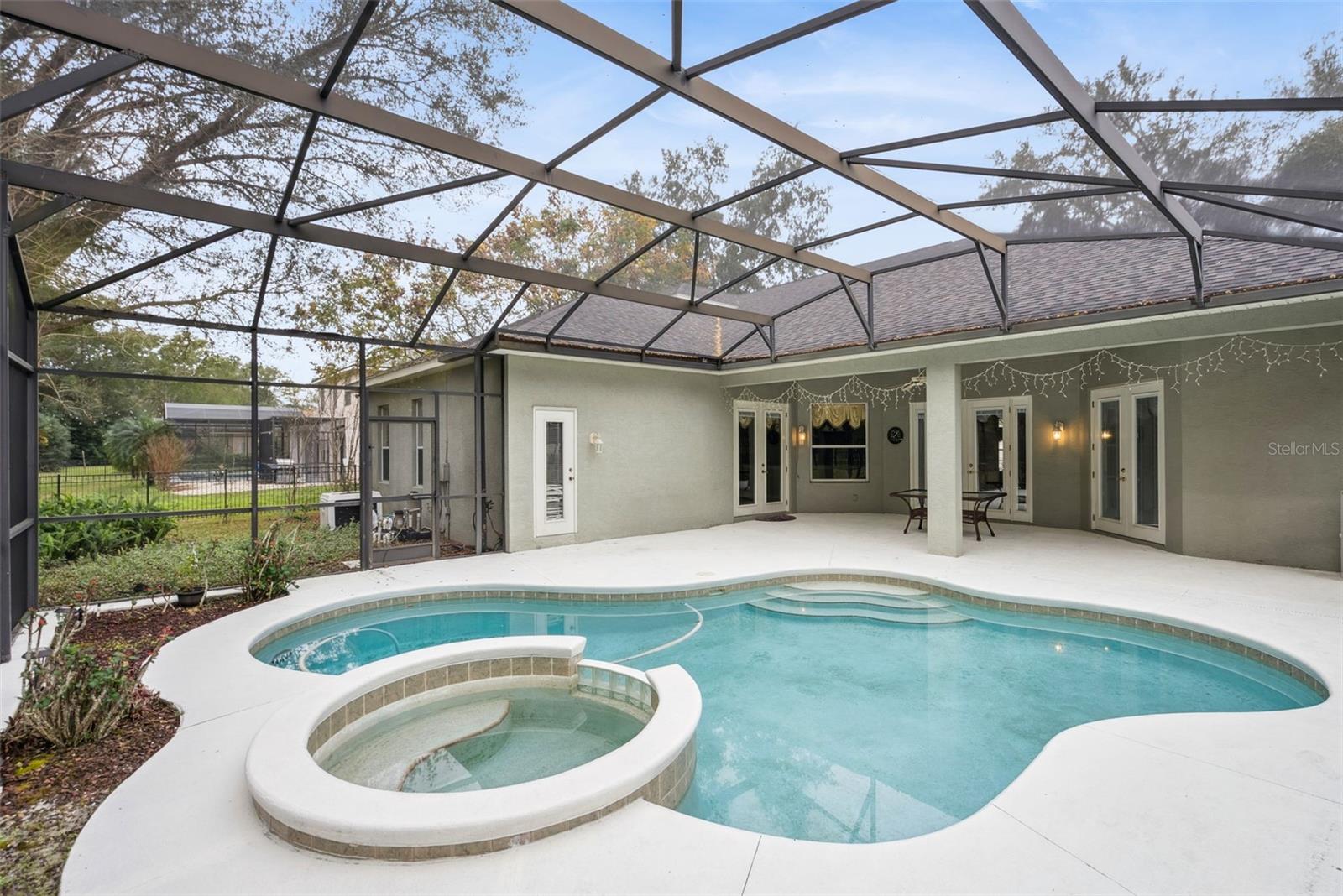 Image 28 of 34 For 513 Sand Wedge Loop