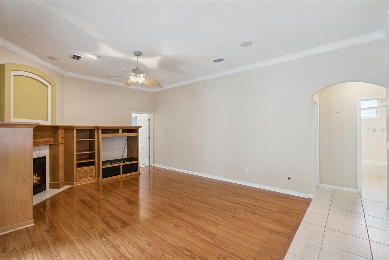 Image 4 of 34 For 513 Sand Wedge Loop