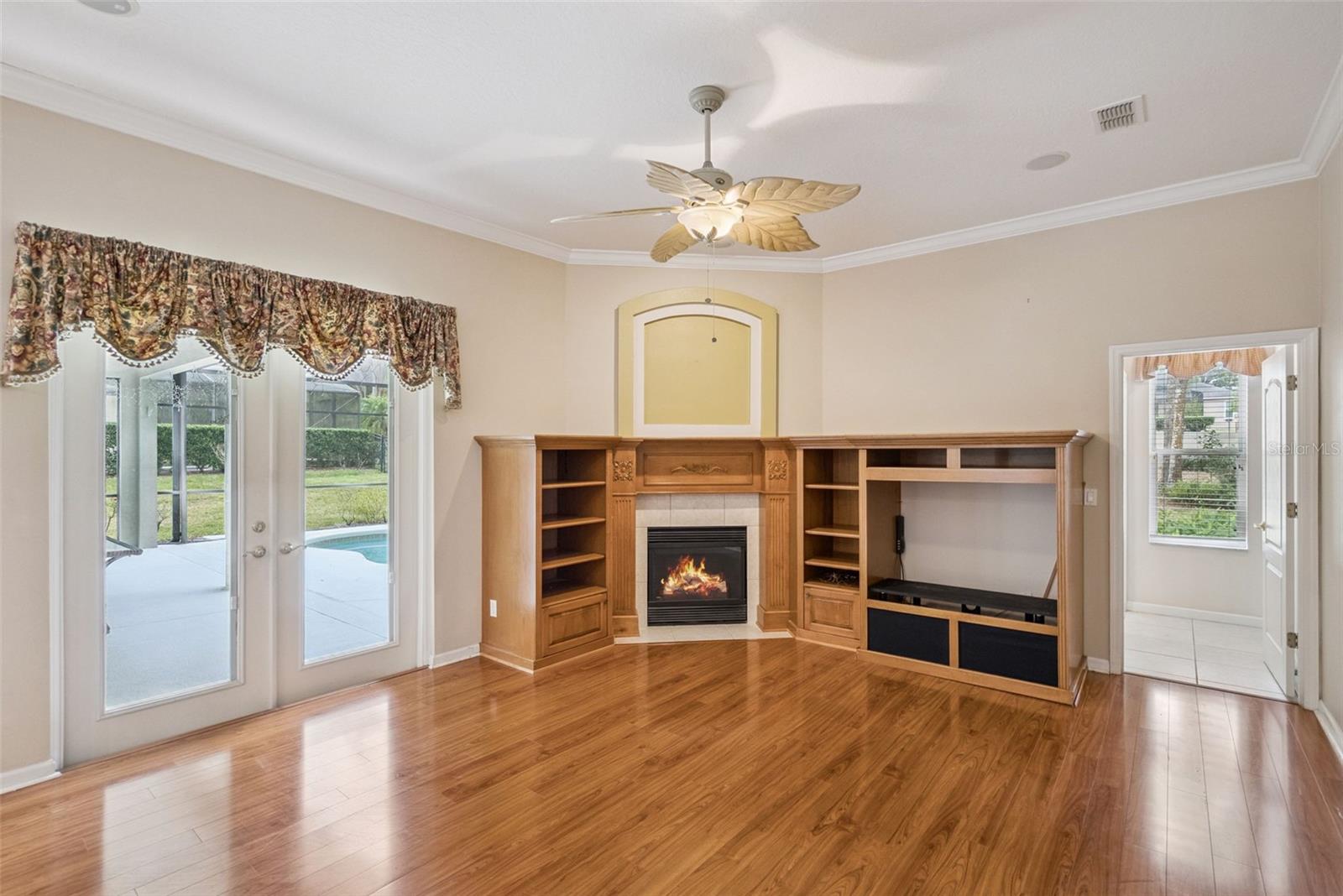 Image 6 of 34 For 513 Sand Wedge Loop