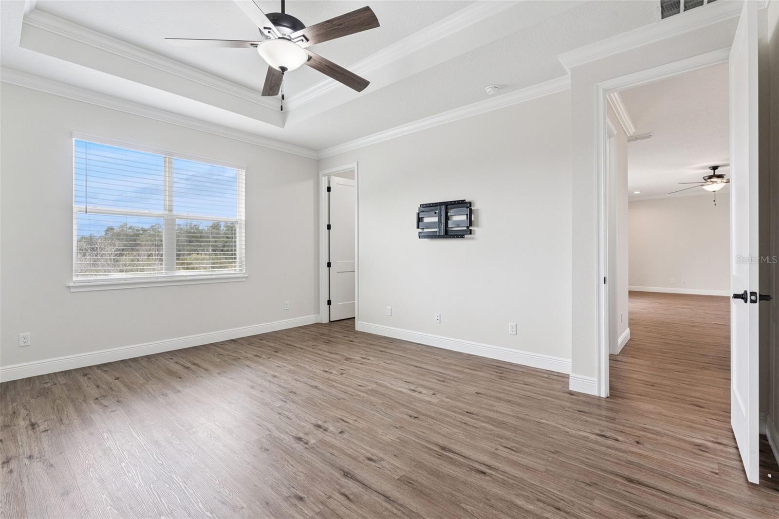 Image 11 of 51 For 10454 Spring Lake Drive