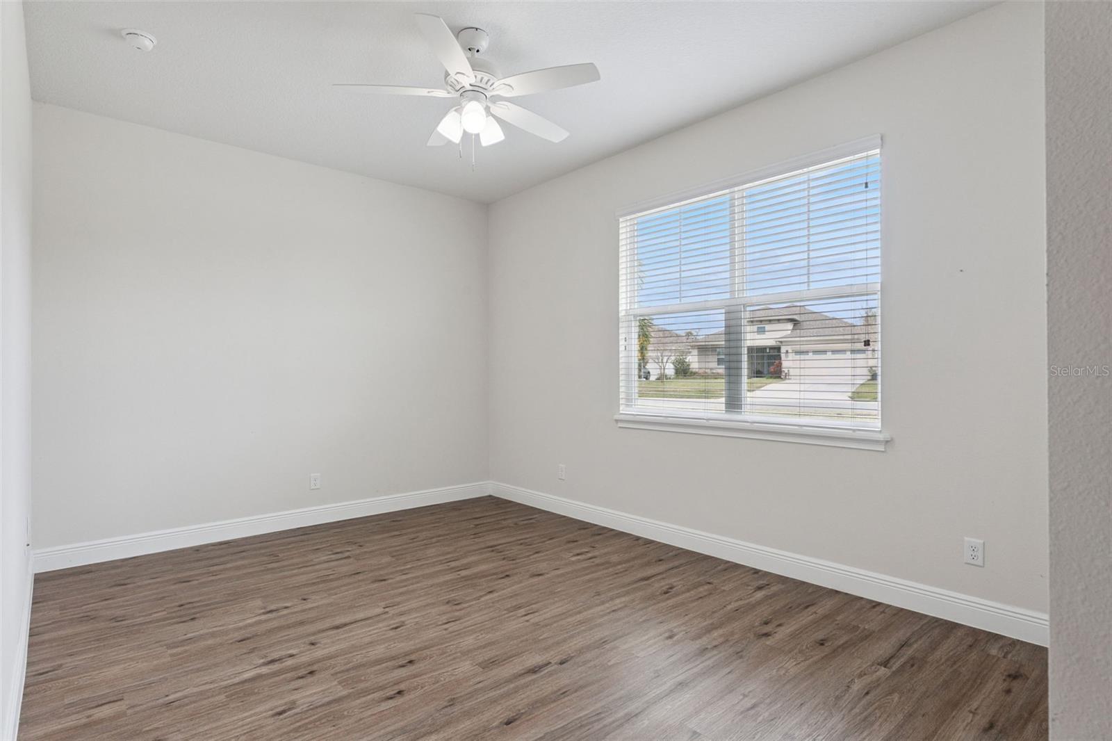 Image 15 of 51 For 10454 Spring Lake Drive