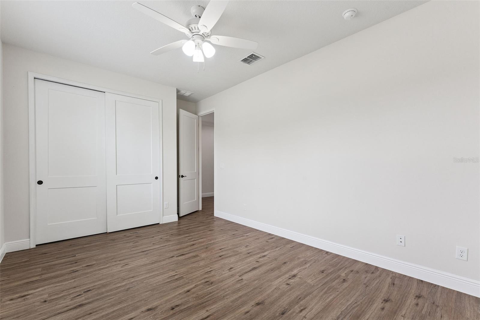 Image 16 of 51 For 10454 Spring Lake Drive