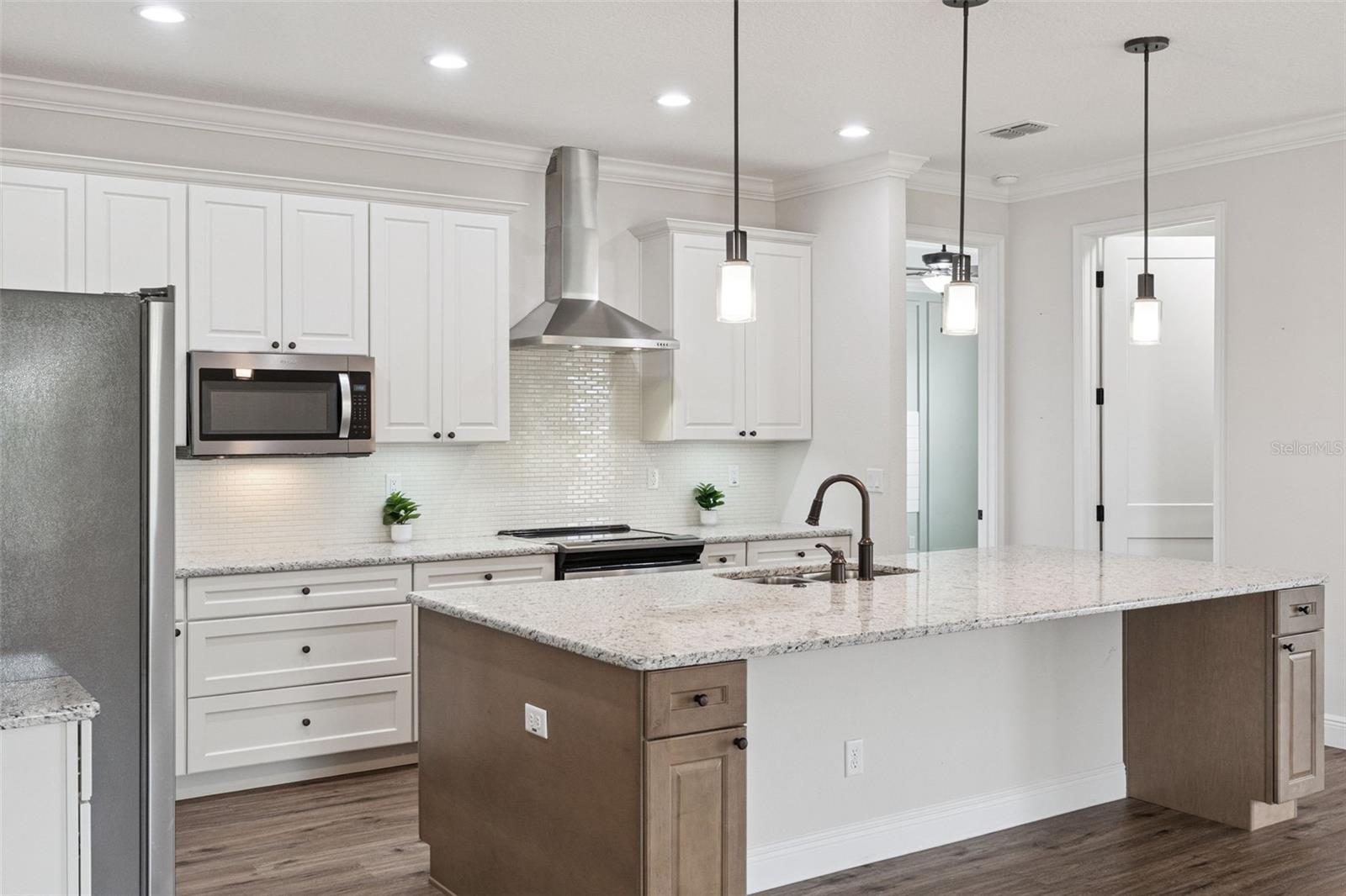 Image 8 of 51 For 10454 Spring Lake Drive