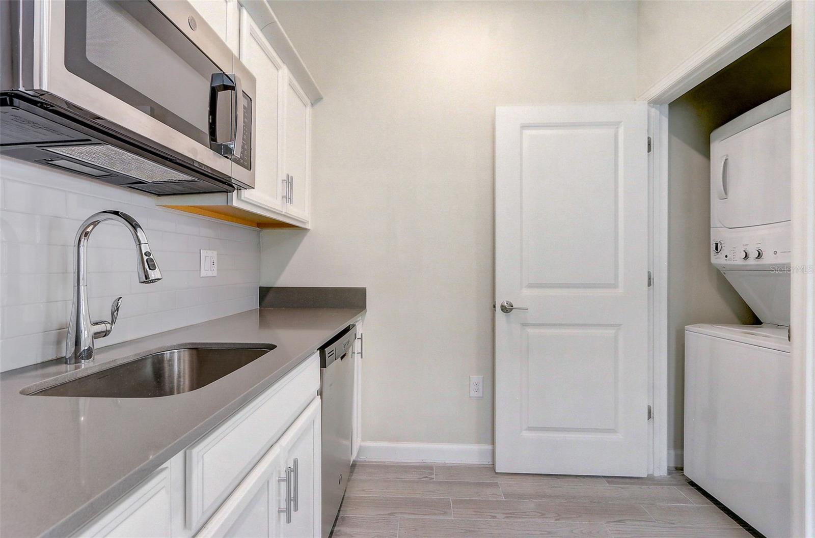 Image 18 of 42 For 2321 Crescent Moon Street