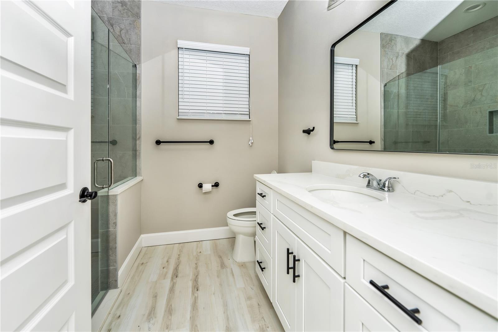 Image 29 of 47 For 1011 Johnston Road Se