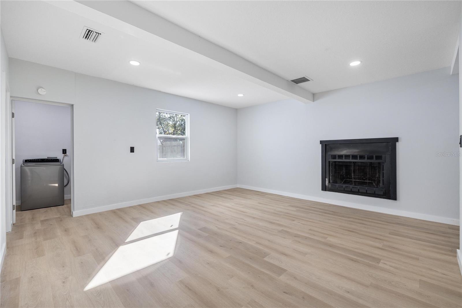 Image 12 of 55 For 1401 Moselle Avenue