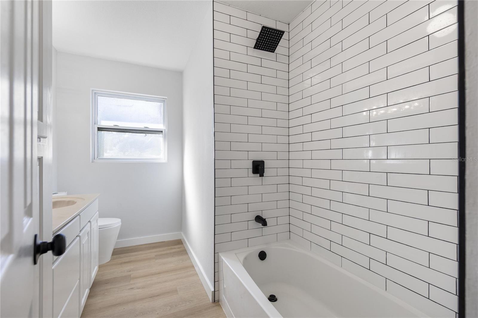 Image 32 of 55 For 1401 Moselle Avenue