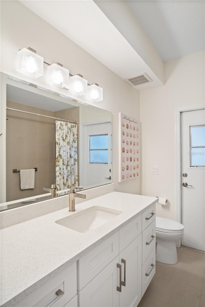 Image 22 of 62 For 14962 Faversham Circle