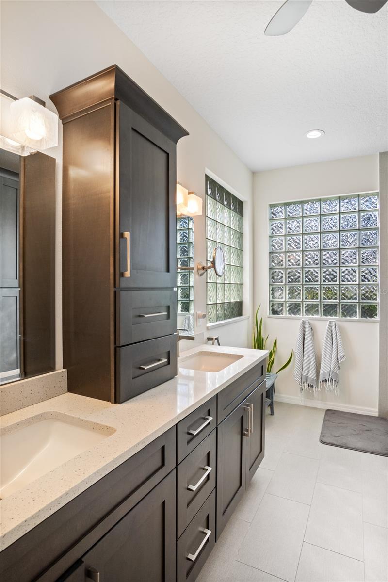 Image 31 of 62 For 14962 Faversham Circle