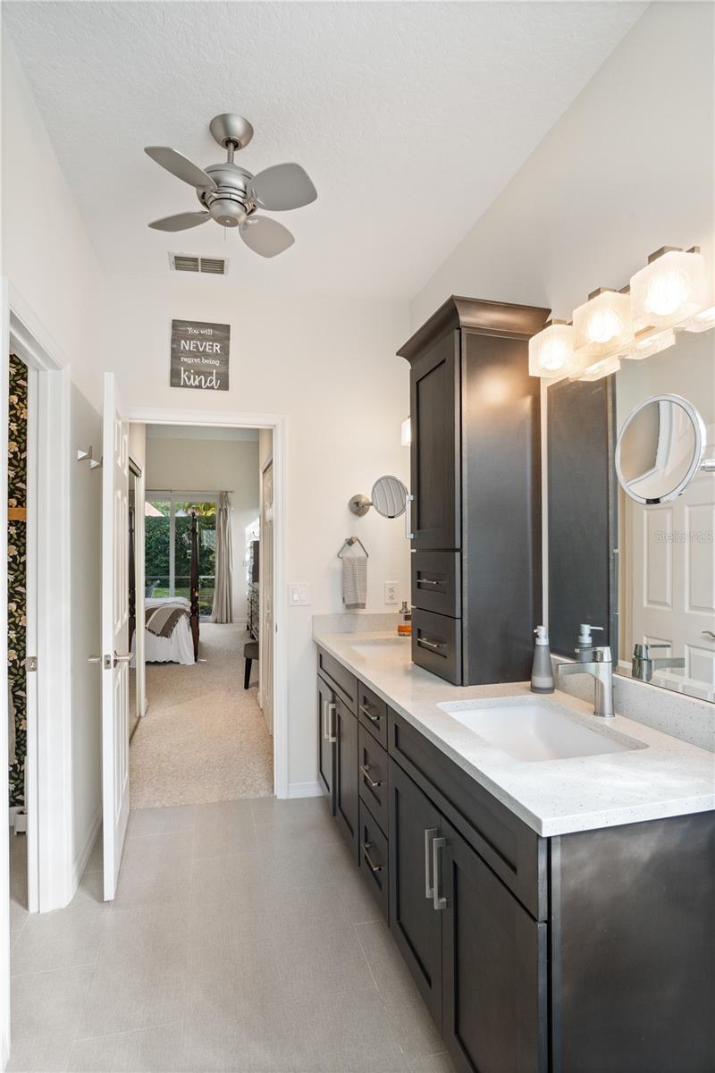 Image 34 of 62 For 14962 Faversham Circle