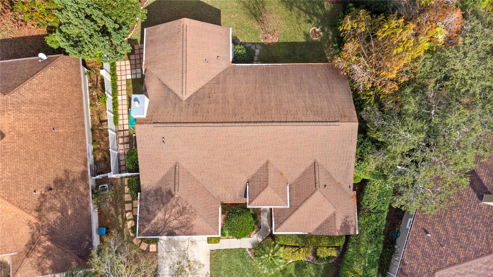 Image 4 of 62 For 14962 Faversham Circle