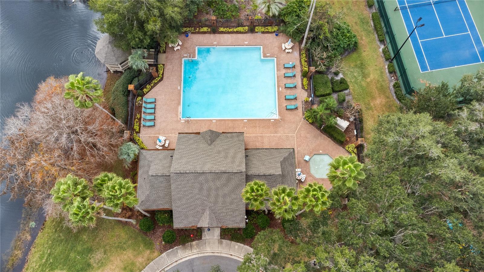 Image 46 of 62 For 14962 Faversham Circle