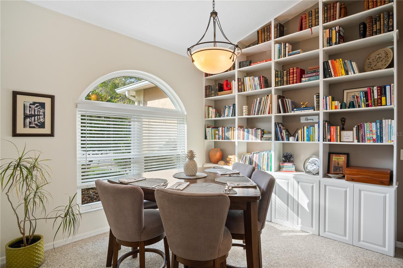 Image 9 of 62 For 14962 Faversham Circle