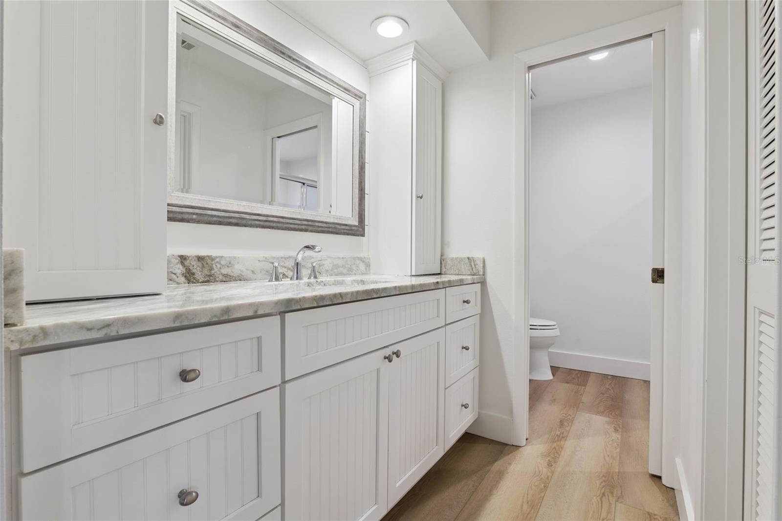 Image 18 of 30 For 1994 Kenaston Road 1994