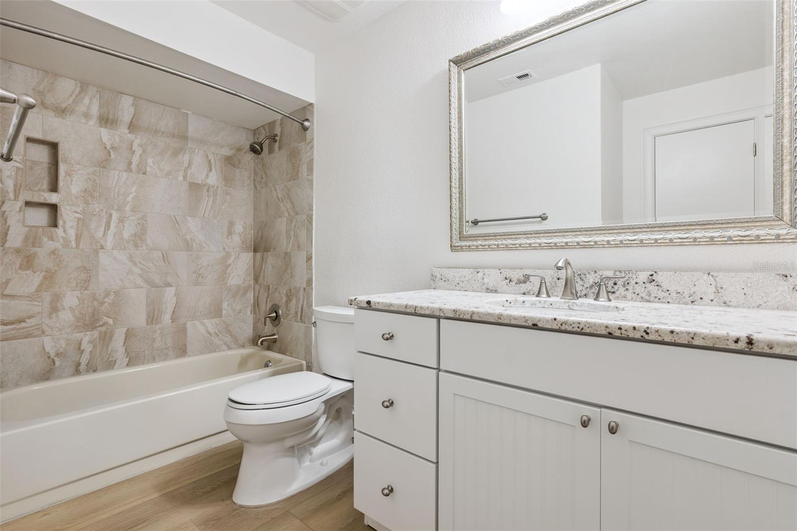 Image 20 of 30 For 1994 Kenaston Road 1994