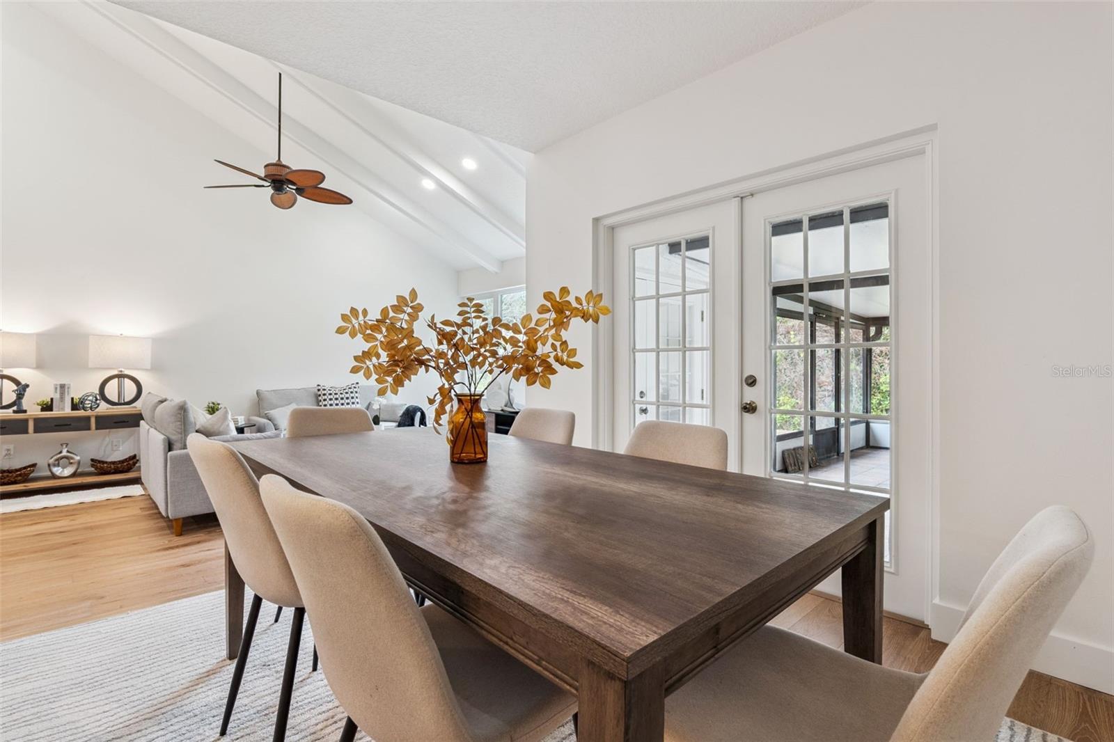 Image 3 of 30 For 1994 Kenaston Road 1994