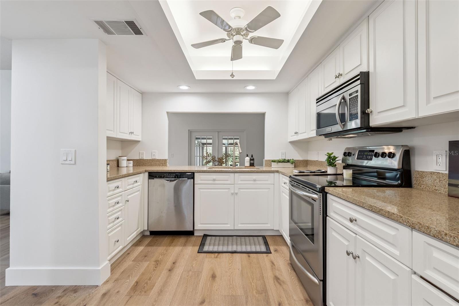 Image 8 of 30 For 1994 Kenaston Road 1994