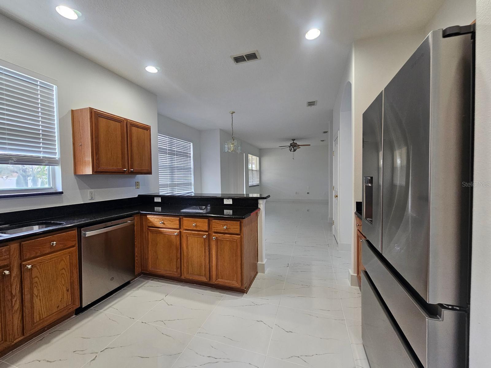 Image 6 of 21 For 2718 Lucas Lakes Lane