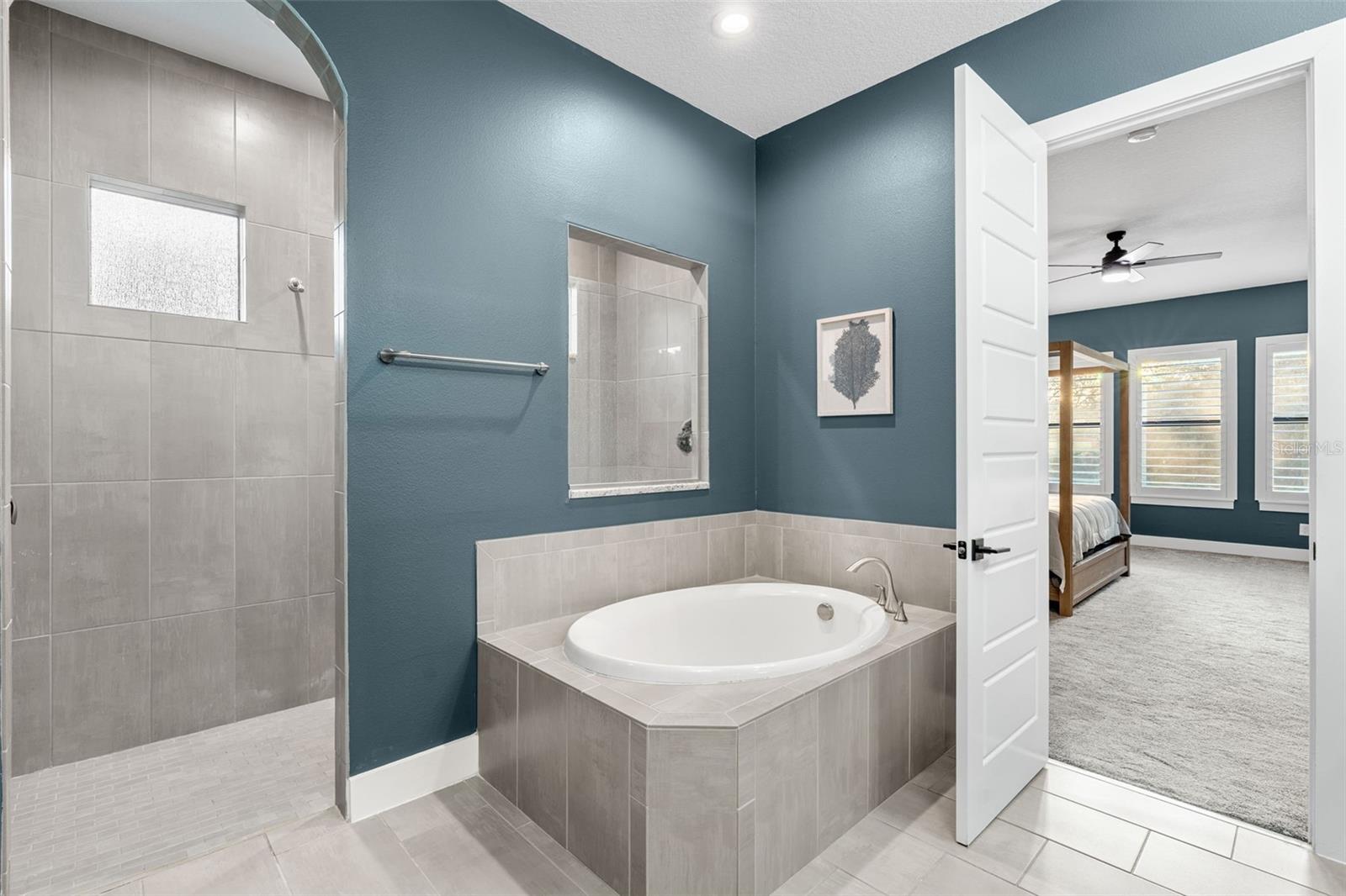 Image 24 of 61 For 25870 Crossings Bluff Lane